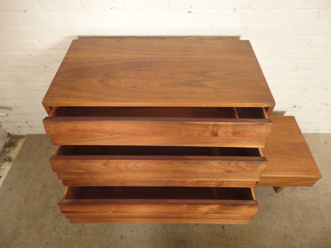 Wild Louvered Front Dresser by Merton L. Gershun In Good Condition In Brooklyn, NY