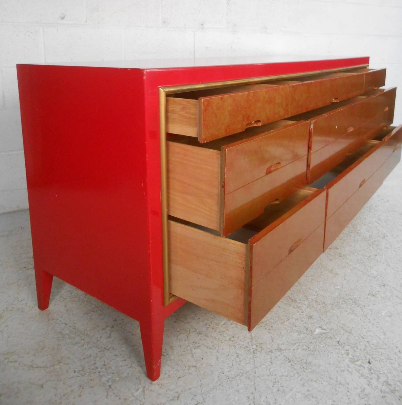 Mid-Century Modern Red and Gold Dresser In Good Condition In Brooklyn, NY