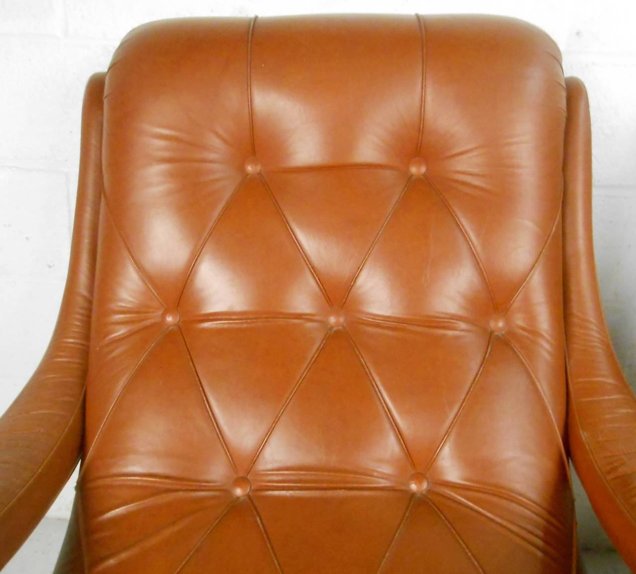 Pair of Midcentury Tufted Leather Lounge Chairs For Sale at 1stDibs