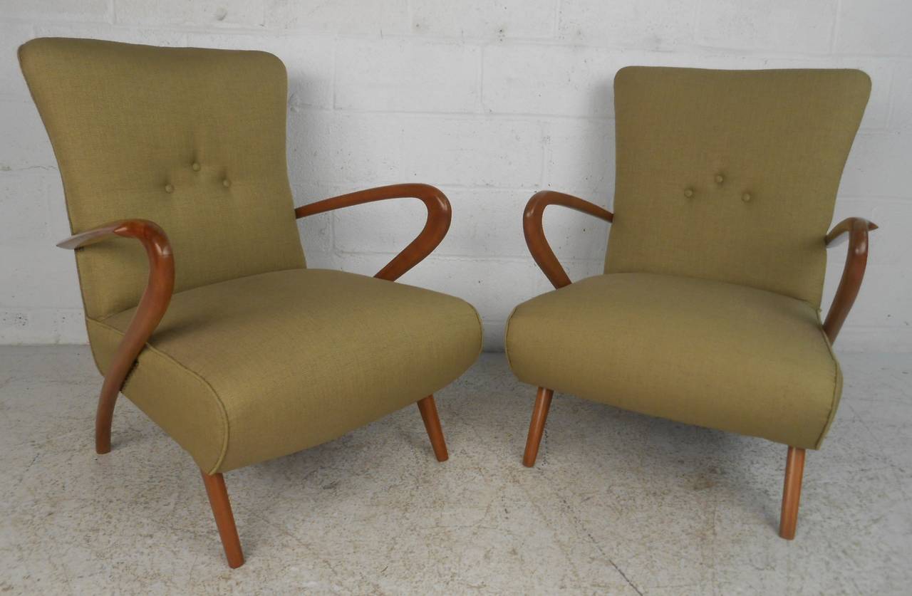 Italian Pair of Mid-Century Modern Paolo Buffa Style Lounge Chairs