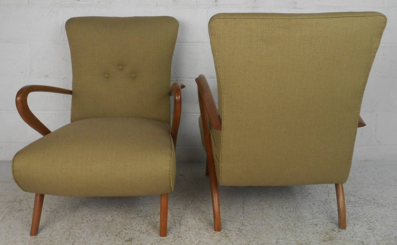 Upholstery Pair of Mid-Century Modern Paolo Buffa Style Lounge Chairs