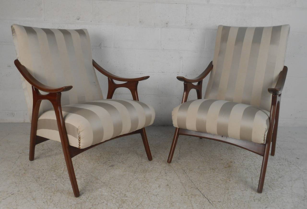 American Sculptural Vintage Mid-Century Modern Armchairs For Sale