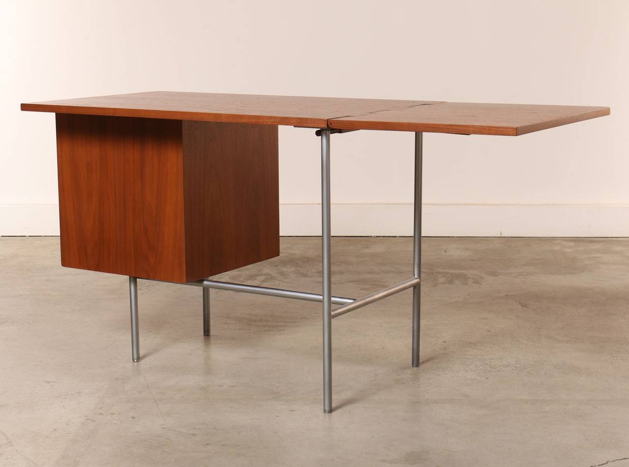George Nelson Drop-Leaf Desk, Model 4754 by Herman Miller, 1950s In Good Condition In Los Angeles, CA