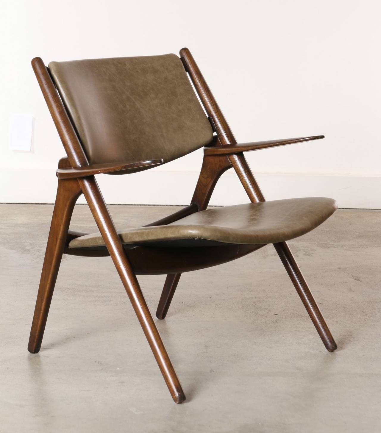 Stained Pair of Vintage Sawbuck Lounge Chairs with Leather Seats, circa 1960s