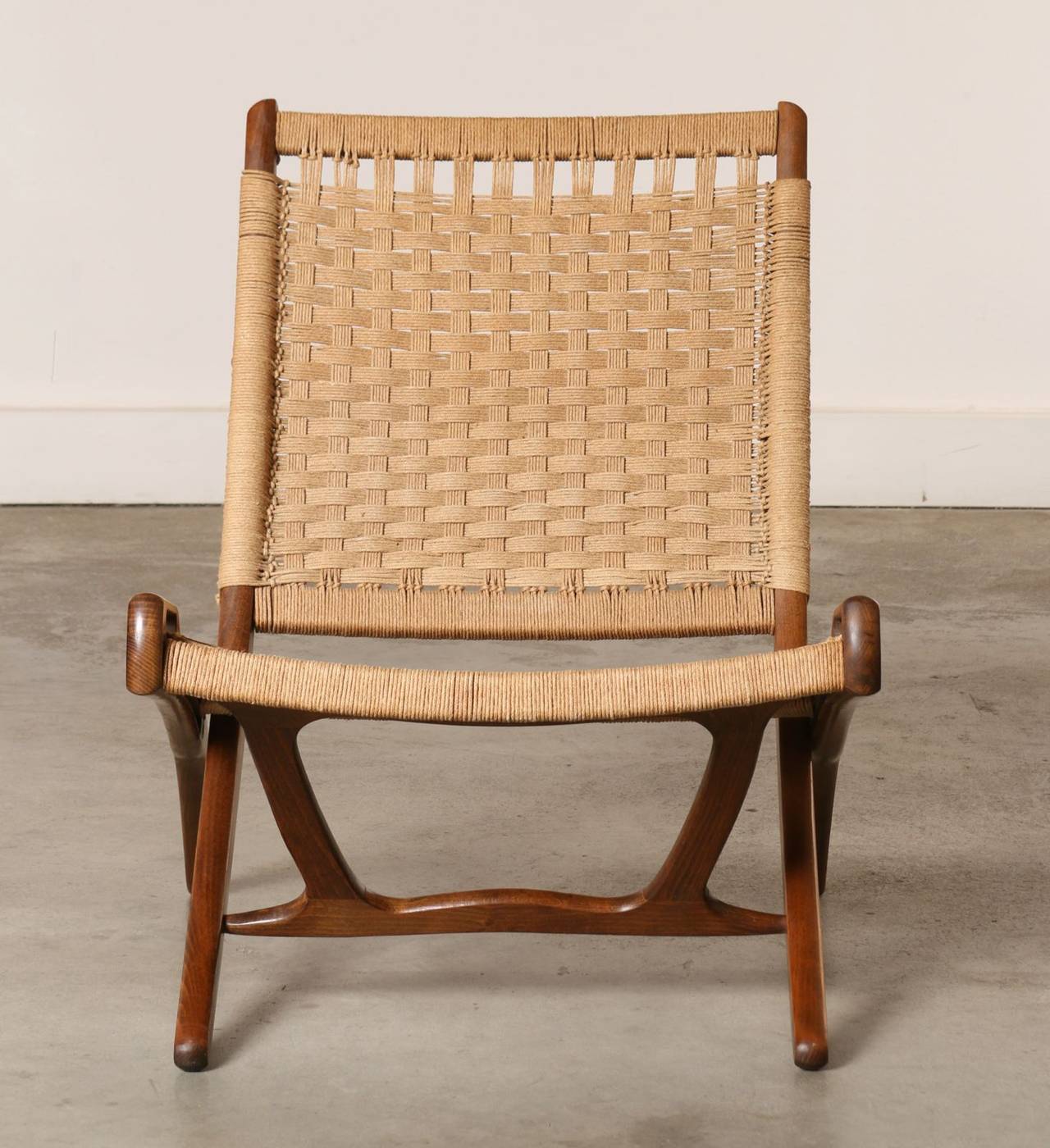 Mid-20th Century Pair of 1960s Wood and Rope Folding Chairs