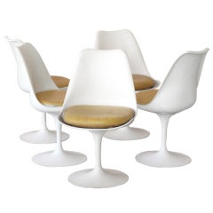 1960s Eero Saarinen Tulip Chairs, Set of 5