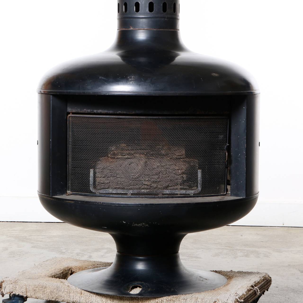 1970s Black Enamel Fire Drum Freestanding Gas Fireplace 2