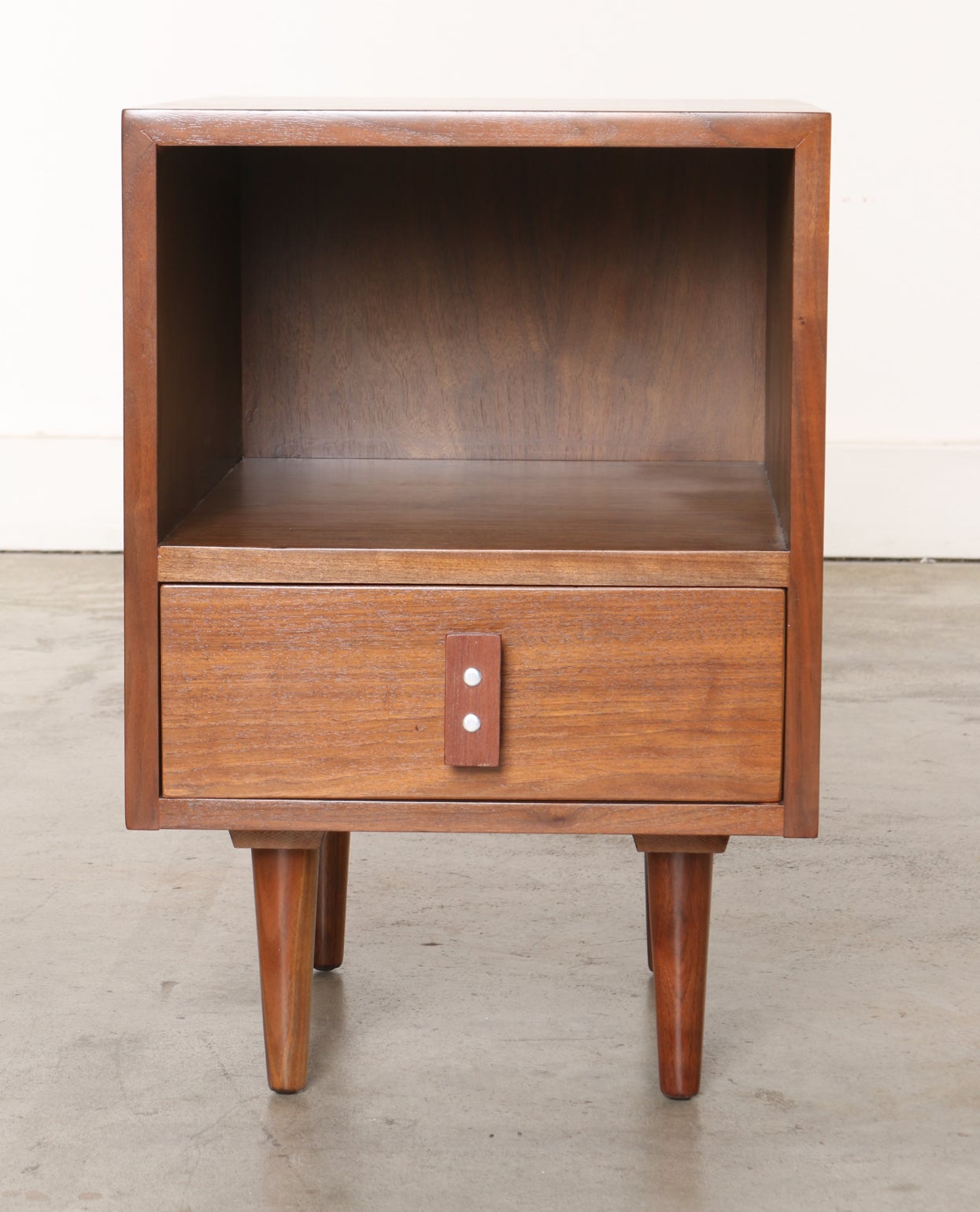 American Stanley Young for Glenn of California Nightstands