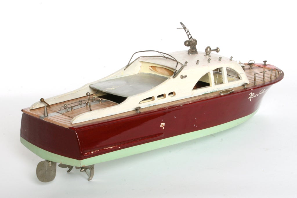 American 1940s Model Pleasure Boat 
