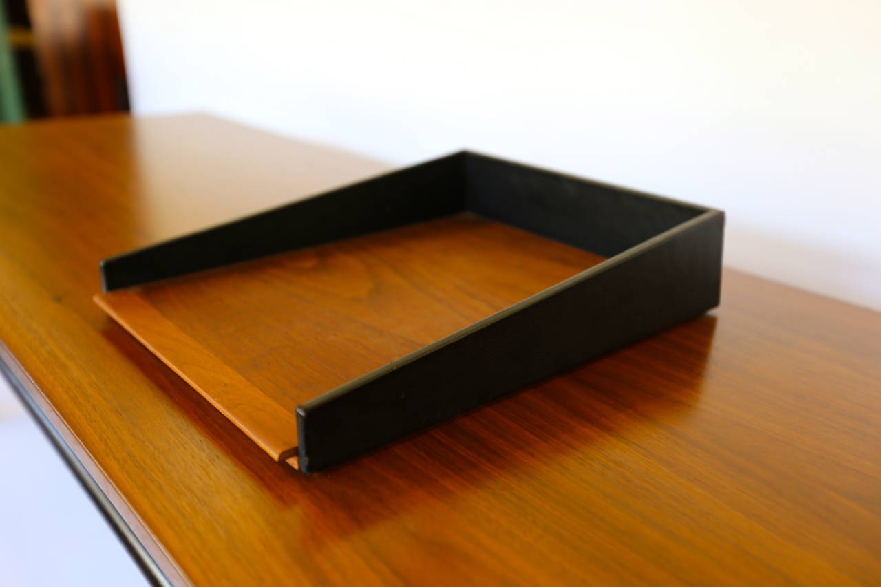 Modernist Letter Tray by Jens Risom In Good Condition In Costa Mesa, CA