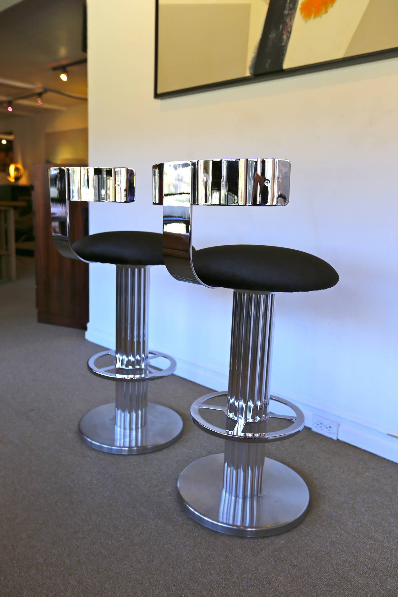 Aluminum Pair of Swivel Bar Stools by Designs for Leisure