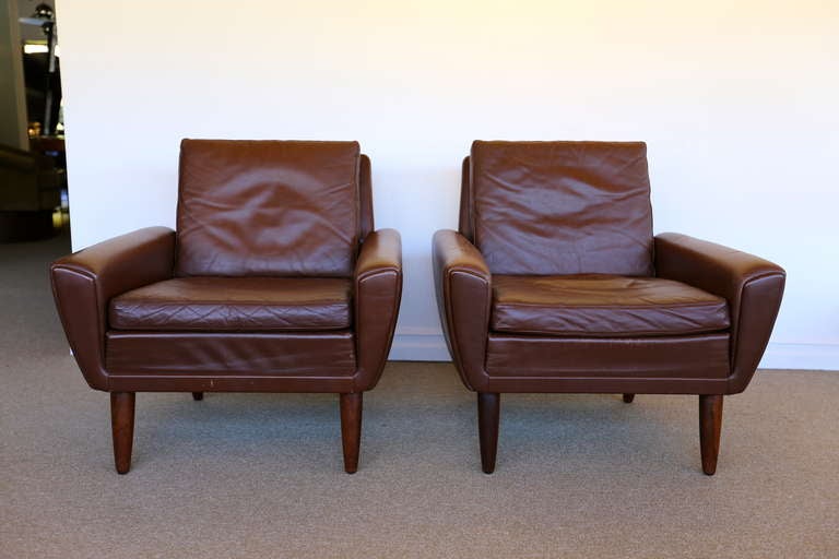 Mid-Century Modern Pair of Leather and Rosewood Lounge Chairs by  G. Thams for A/S Vejen