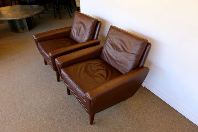 Mid-20th Century Pair of Leather and Rosewood Lounge Chairs by  G. Thams for A/S Vejen