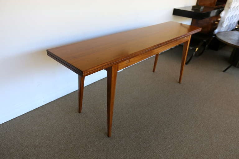 Flip Top Console Table by Edward Wormley for Dunbar In Excellent Condition In Costa Mesa, CA