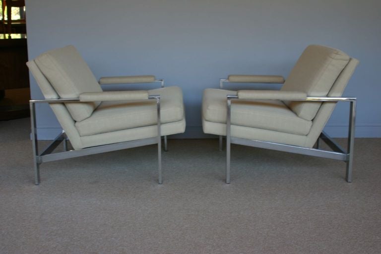 American Pair Of Lounge Chairs By Milo Baughman For Thayer Coggin 
