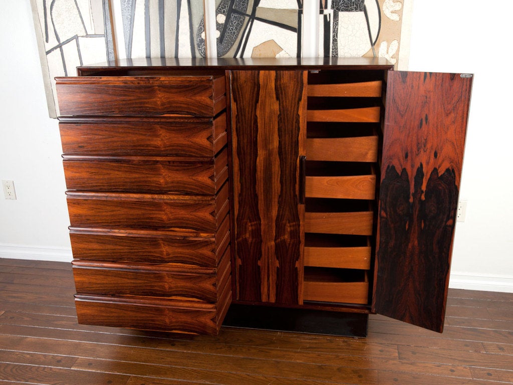 Danish rosewood dresser / Gentleman's chest at 1stdibs