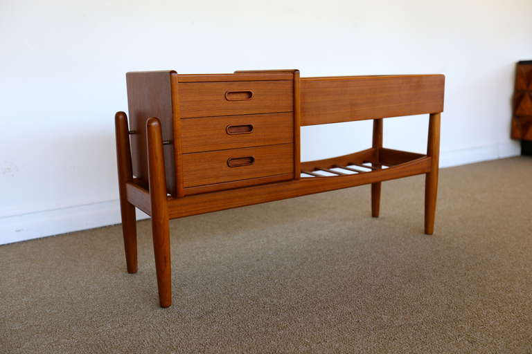 Entry Chest With Planter by Arne Wahl Iversen