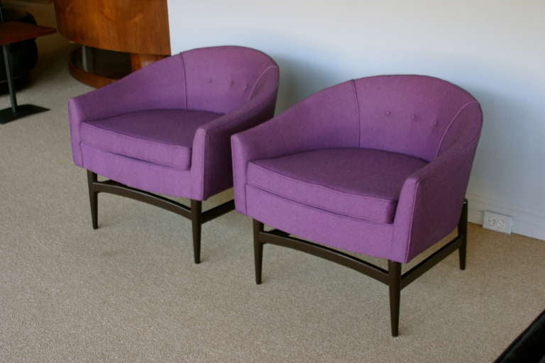 Pair of lounge chairs by Lawrence Peabody In Excellent Condition In Costa Mesa, CA