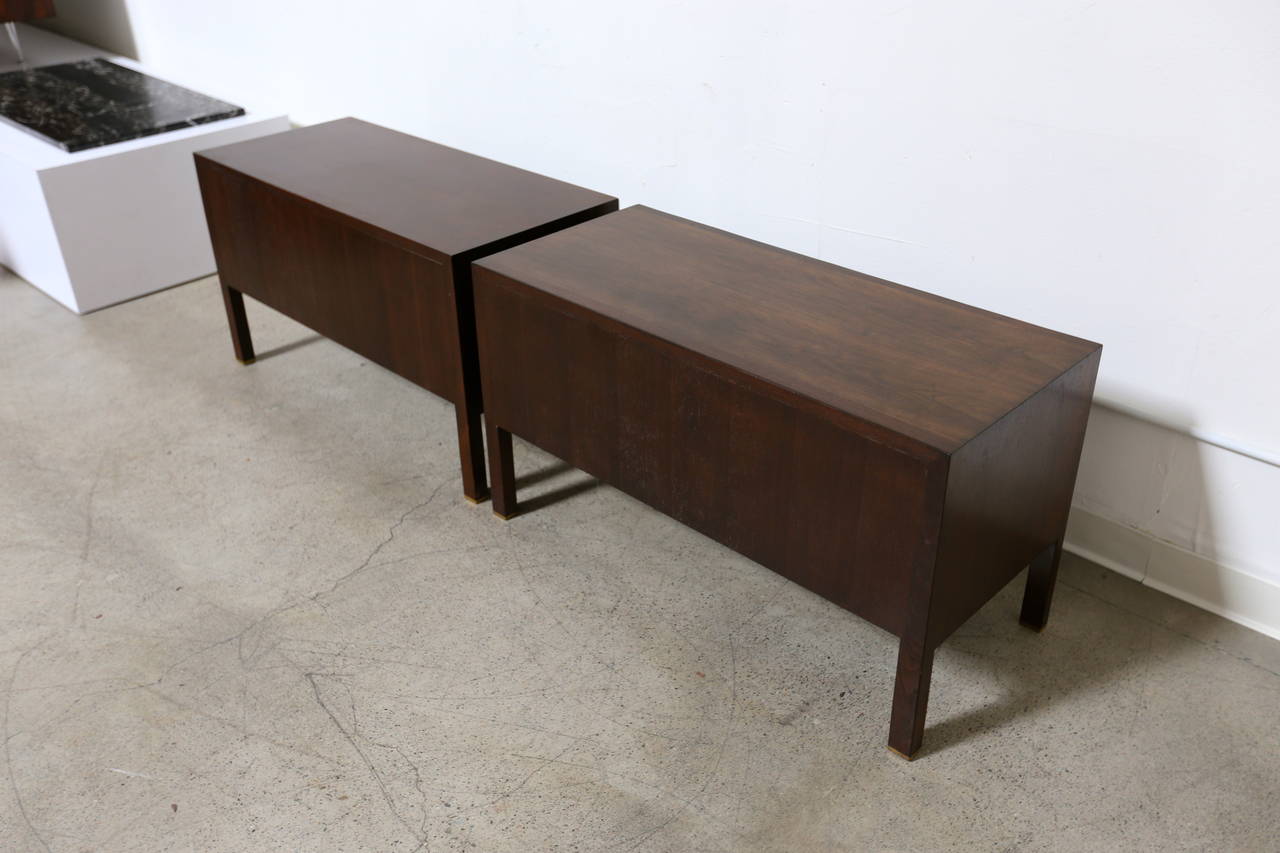20th Century Pair of Nightstands by Edward Wormley for Dunbar