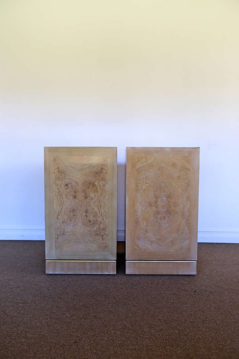 Mid-Century Modern Pair of Bleached Burl Wood Column Pedestals by Heritage