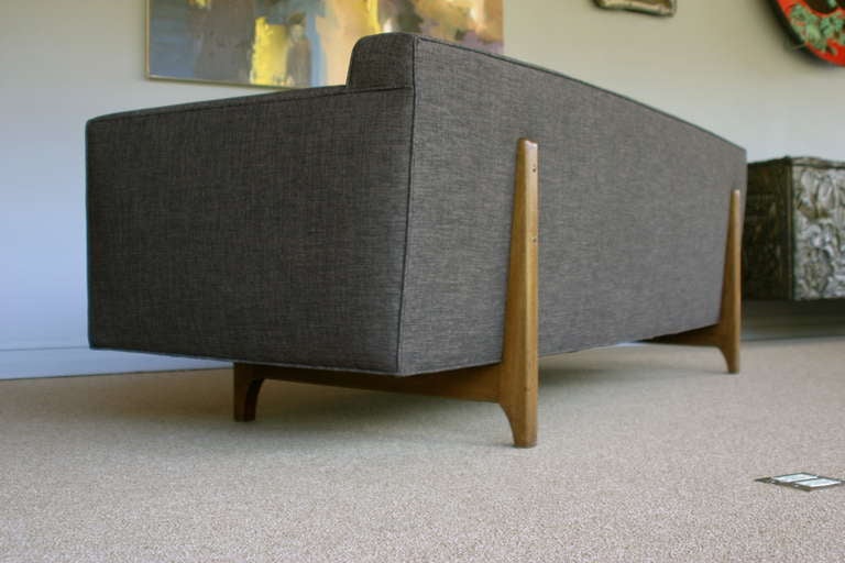 Sofa By Edward Wormley for Dunbar 5
