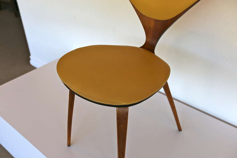 Mid-20th Century Set of Six Bentwood Dining Chairs by Norman Cherner