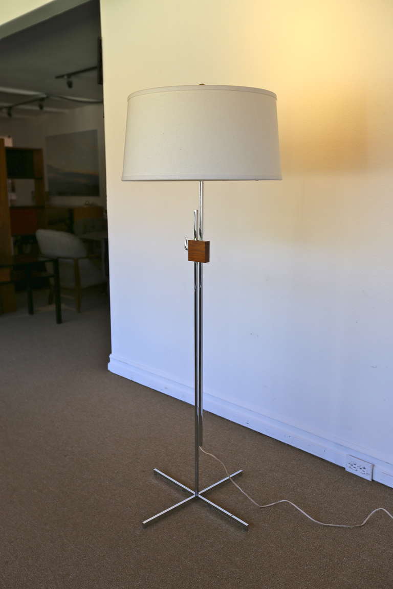 Mid-Century Modern Adjustable Floor Lamp by Hans Eichenberger