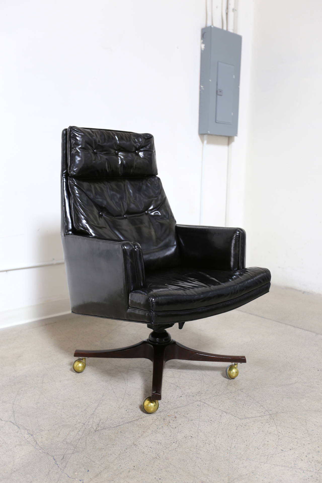 American Leather Executive Desk Chair by Edward Wormley for Dunbar