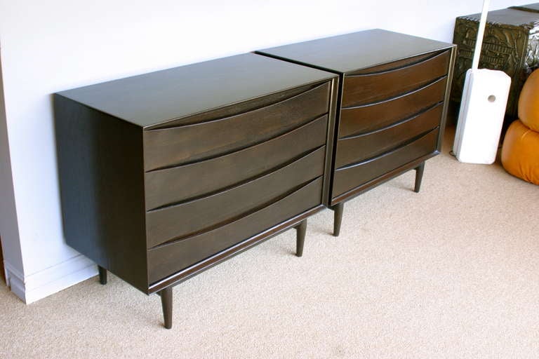 Pair of ebonized chest by Arne Vodder for Sibast In Excellent Condition In Costa Mesa, CA