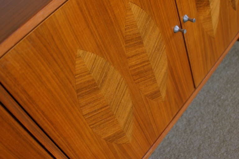 Credenza by Calvin Furniture In Excellent Condition In San Juan Capistrano, CA