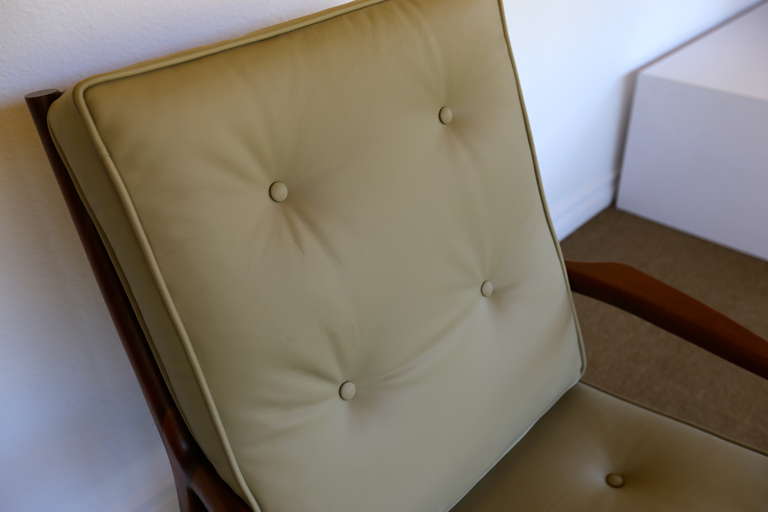 Walnut & Leather Lounge Chair by Milo Baughman 2