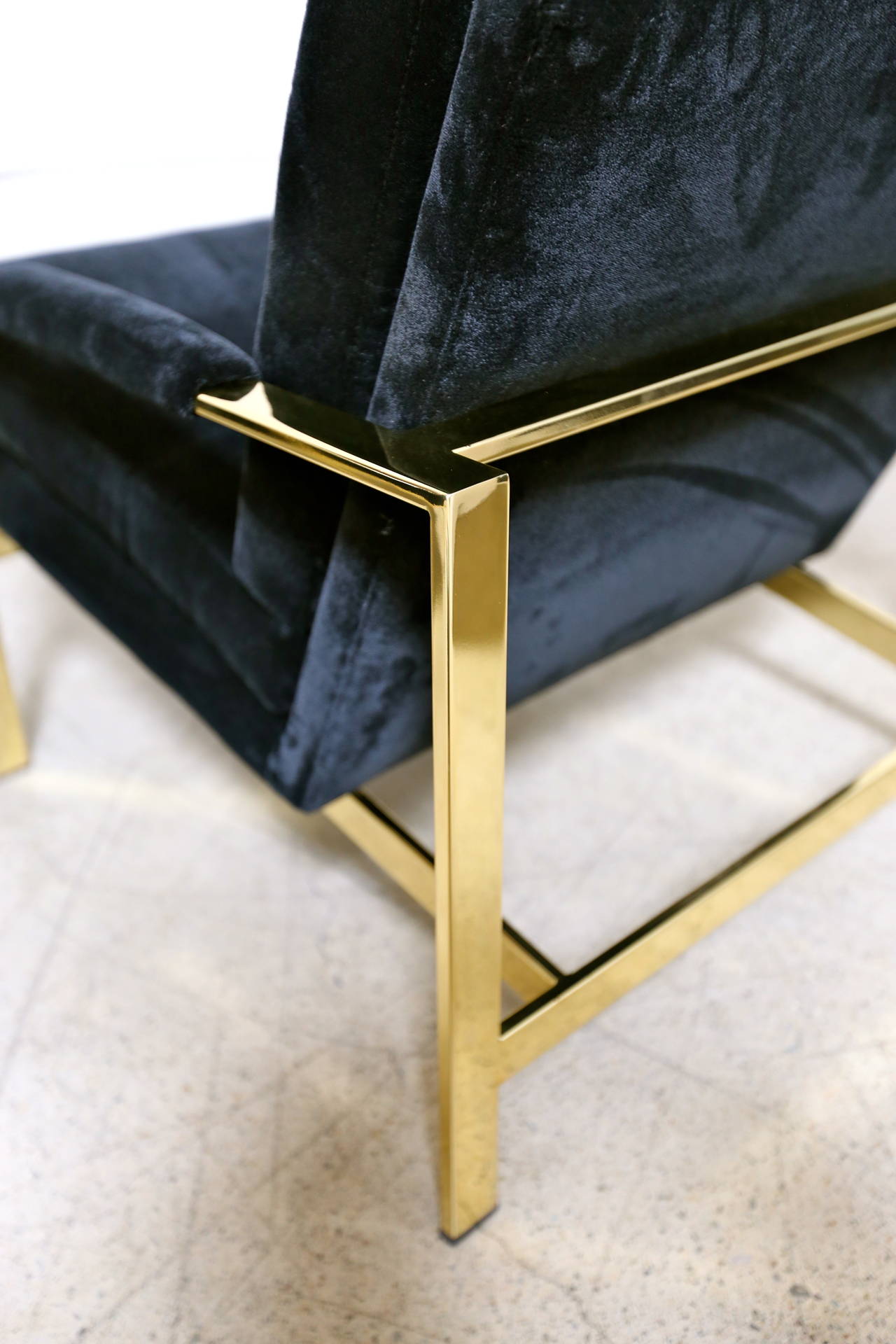 Mid-Century Modern Pair of Mirror Polished Brass Lounge Chairs by Milo Baughman