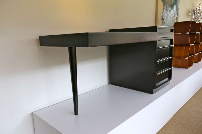 Mid-20th Century Ebonized desk by Robsjohn Gibbings for Widdicomb