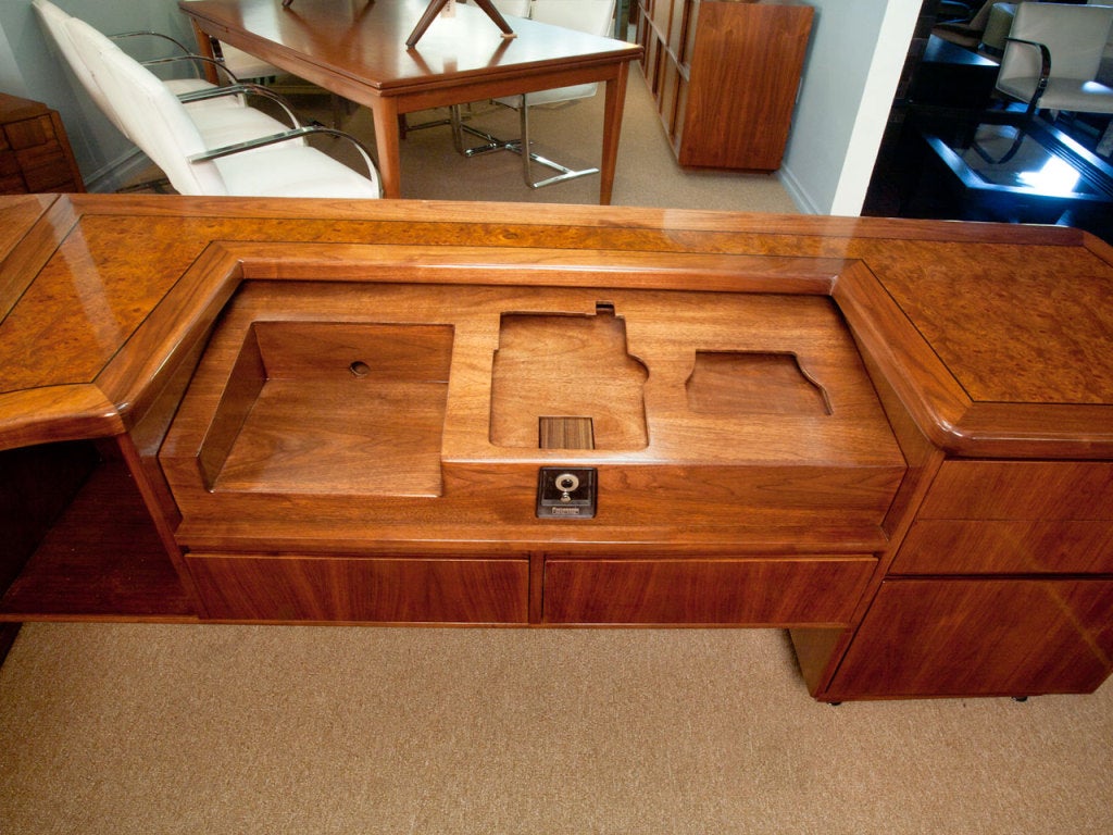 Executive Desk W/ Return By Maurice Baily Of Monteverde Young 1