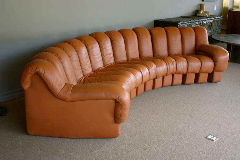 Mid-Century Modern De Sede non-stop leather sofa DS-600