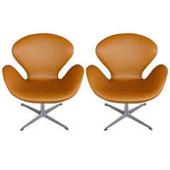 Pair of Vintage Leather Arne Jacobsen Swan Chairs for Fritz Hansen