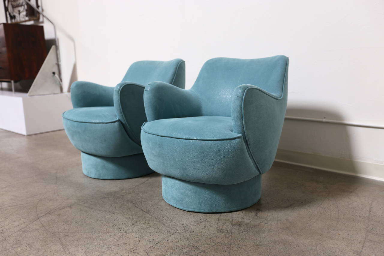 20th Century Pair of Barrel Swivel Lounge Chairs by Vladimir Kagan for Directional