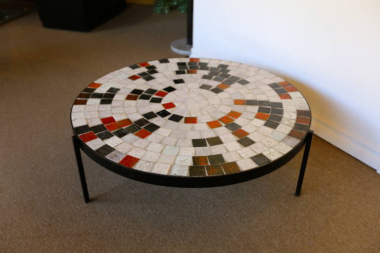 American Round Tile Top Coffee Table