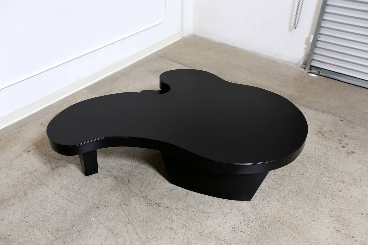 Large Leather Wrapped Biomorphic Coffee Table In Excellent Condition In Costa Mesa, CA