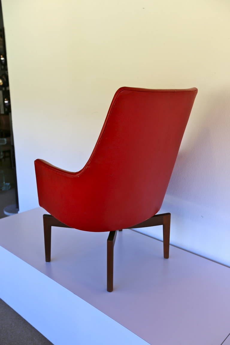 High Back Leather Swivel Lounge Chair by Jens Risom 3