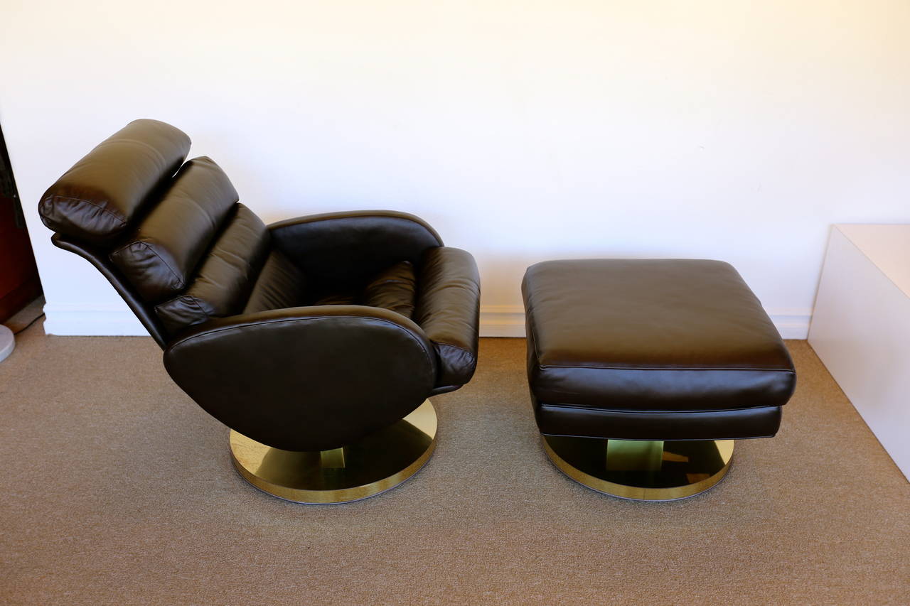 Leather Lounge Chair and Ottoman by Milo Baughman for Thayer Coggin In Good Condition In Costa Mesa, CA