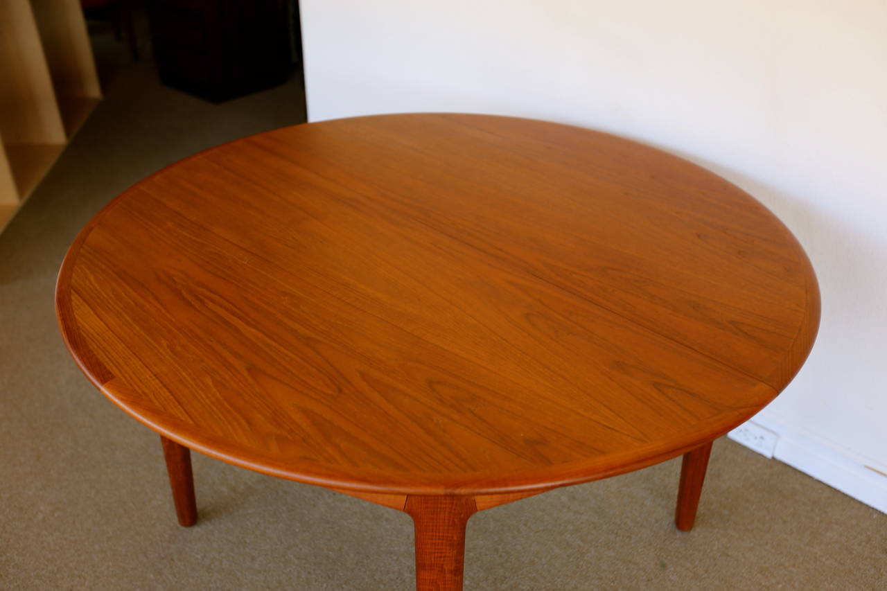 Henning Kjaernulf Dining Table for Soro Stole, Denmark In Excellent Condition In Costa Mesa, CA