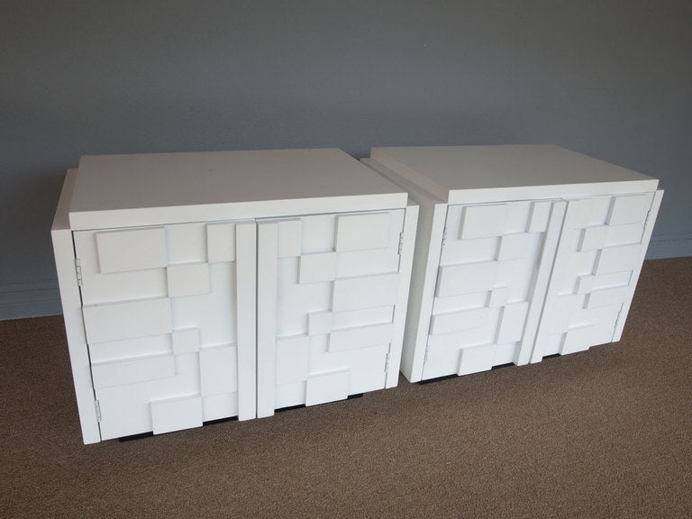 Late 20th Century Mosaic Satin White Lacquered Pair Nightstands By Lane