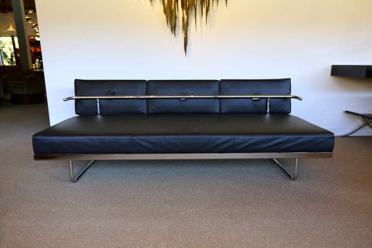 Italian Pair of Le Corbusier LC5 Sofa Day Beds by Cassina