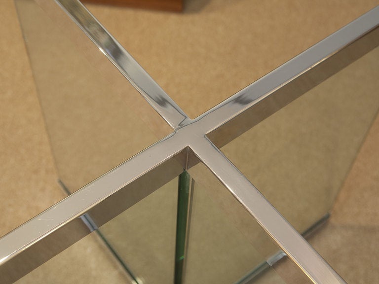 Round glass dining table by LEON ROSEN for PACE COLLECTION at 1stDibs