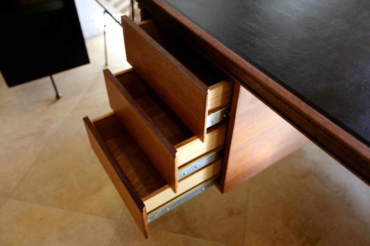 Mid-Century Modern Sculptural Desk by Sherrill Broudy for Panelcarve