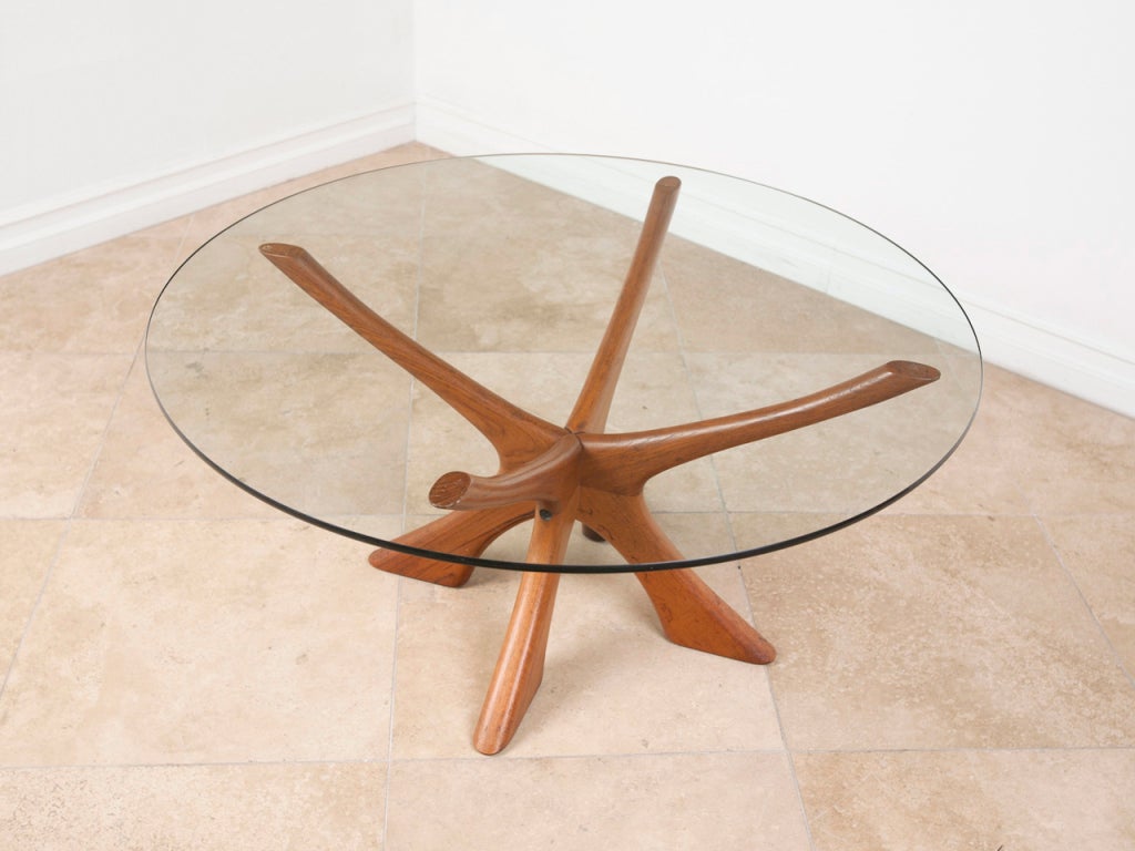 Teak Danish sculptural teak coffee table by Illum Wikkelso