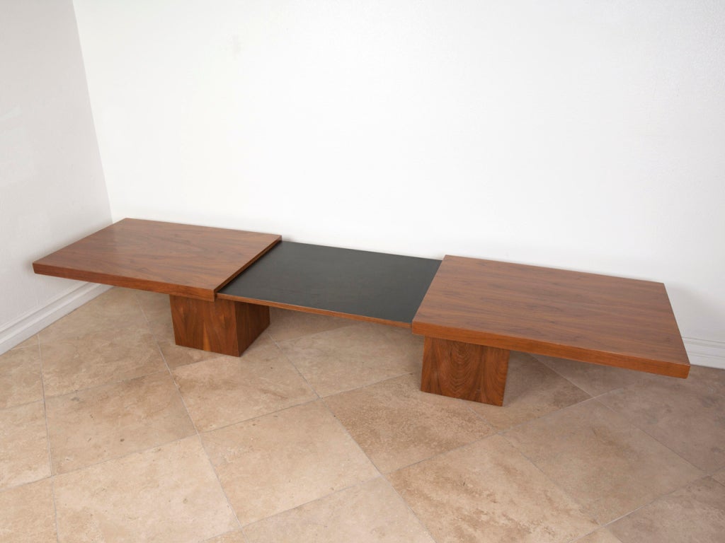Walnut Expanding walnut coffee table by John Keal for Brown Saltman