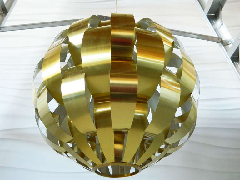 Lightolier Ribbon Pendant In Good Condition In Baltimore, MD