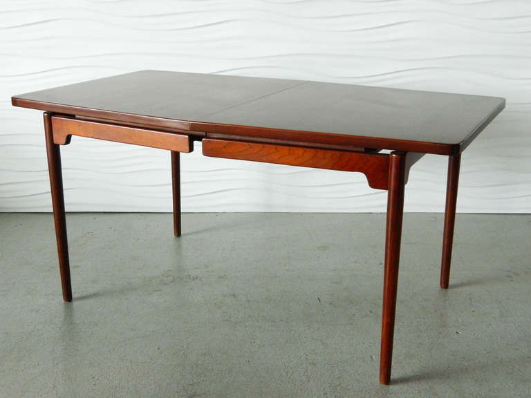 Jens Risom Floating Walnut Dining Table At 1stdibs Designed By Danish American Designer Jens Risom This Table Has Tapered Ends And A